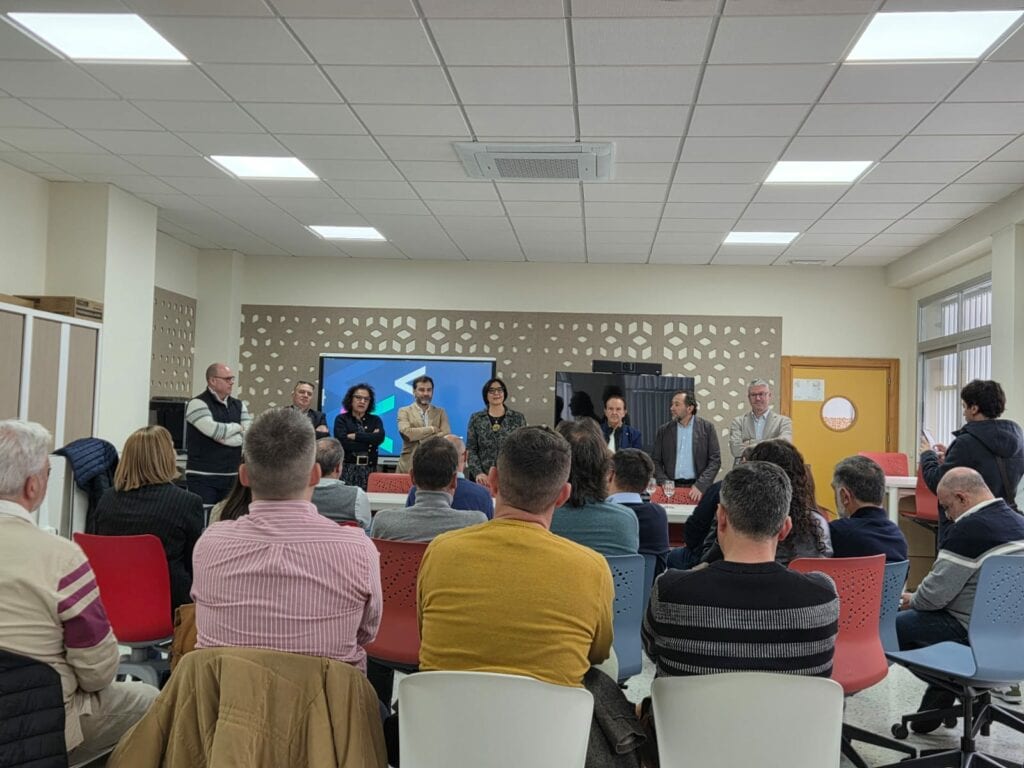 El 3 de diciembre de 2025, ADIÁN celebró la Asamblea Provincial de Granada en el CPIFP Hurtado de Mendoza, en una jornada que combinó formación, diálogo institucional y convivencia.